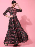 B1-2-3印度进口新品纯棉碎花女连衣裙印花日常休闲大裙摆收腰黑色